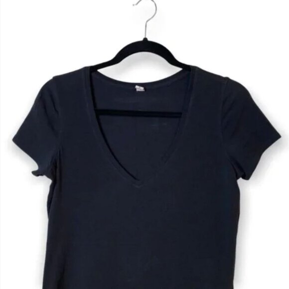 Lululemon Love Tee V-Black Size 8 V-Neck Pima Cotton Layering On the Move Round - Picture 5 of 7